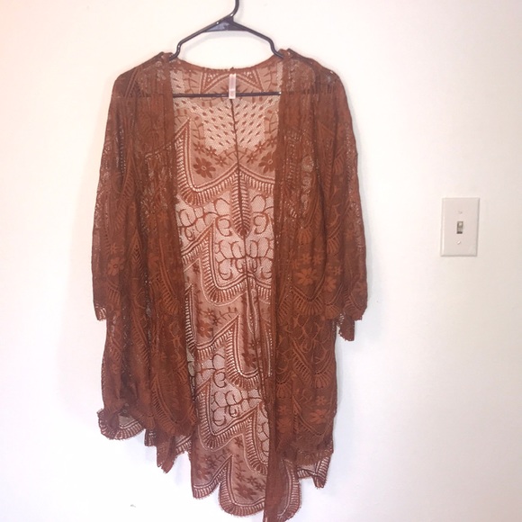 Light Cover-up/Camono - Picture 1 of 4
